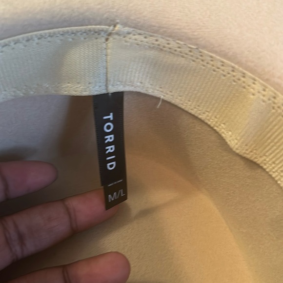 Torrid Beige Hat (M/L) - Picture 2 of 4